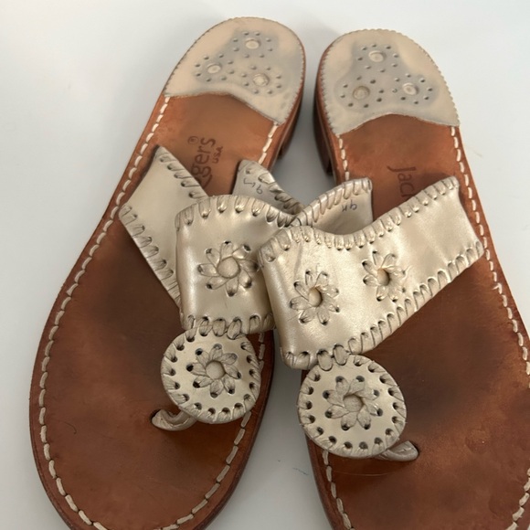 Jack Rogers - lightly used platinum Navajo slides - size 9 - Picture 2 of 6